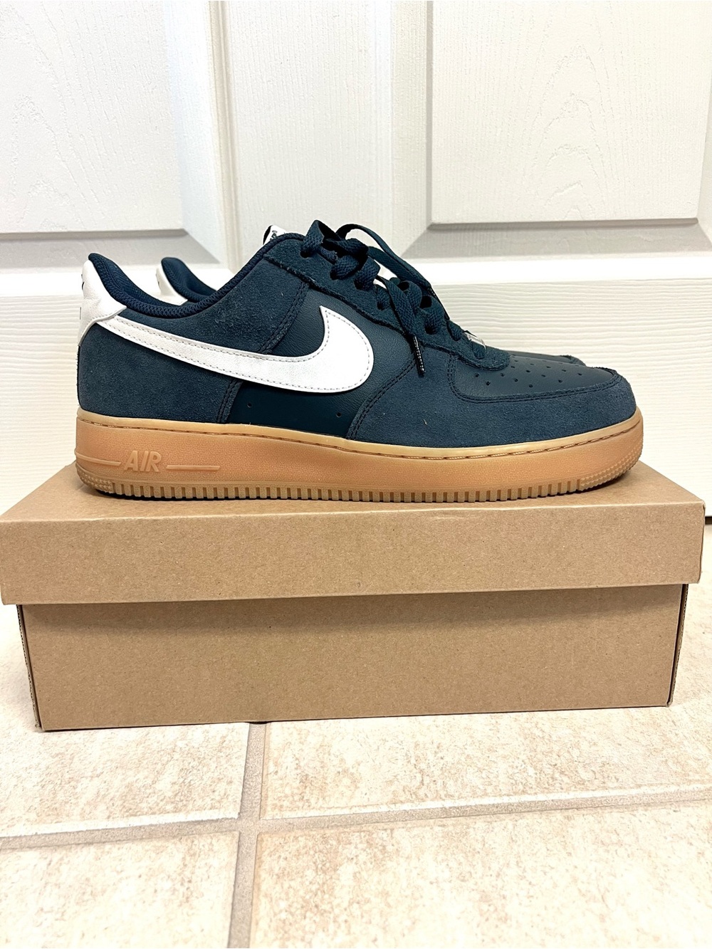 Nike Air Force 1 '07 LV8 Armory Navy/Gum Light Brown active men’s 11.5 perform